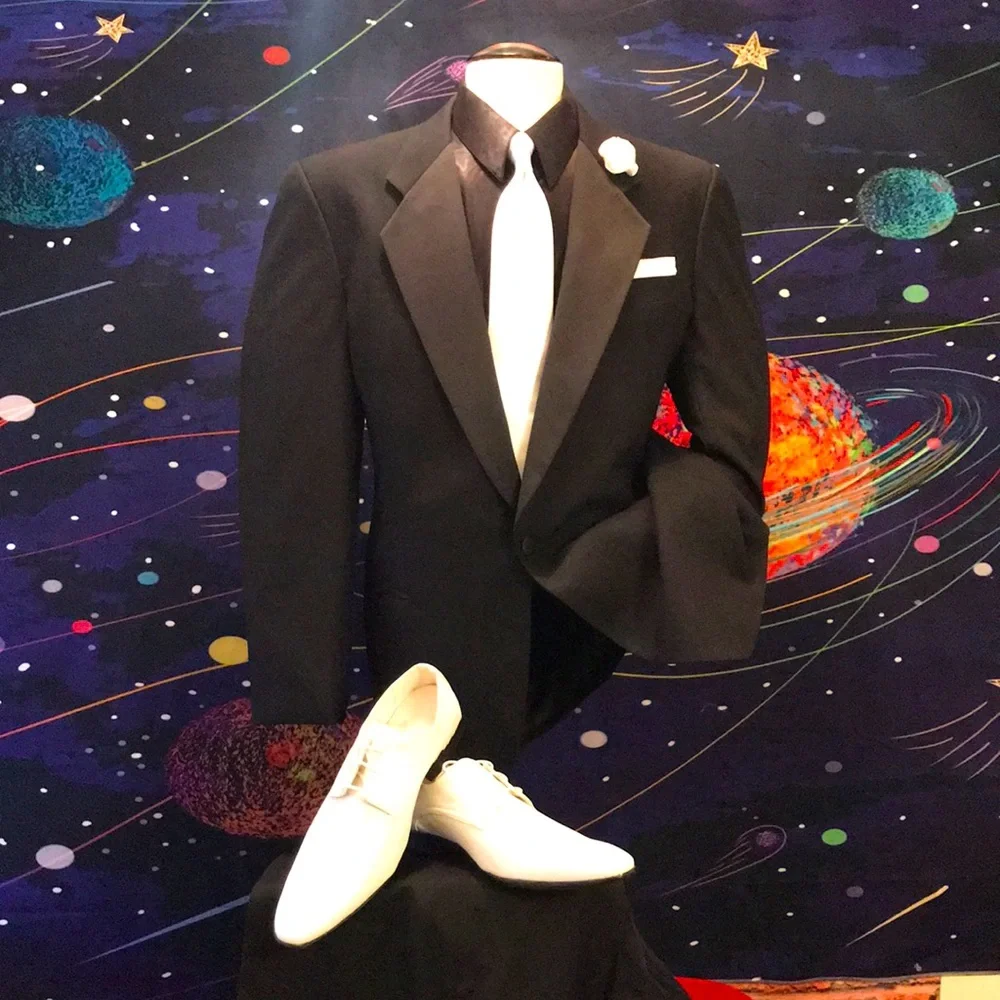 Abriani Italian Tuxedo Coat - Picture 4 of 17